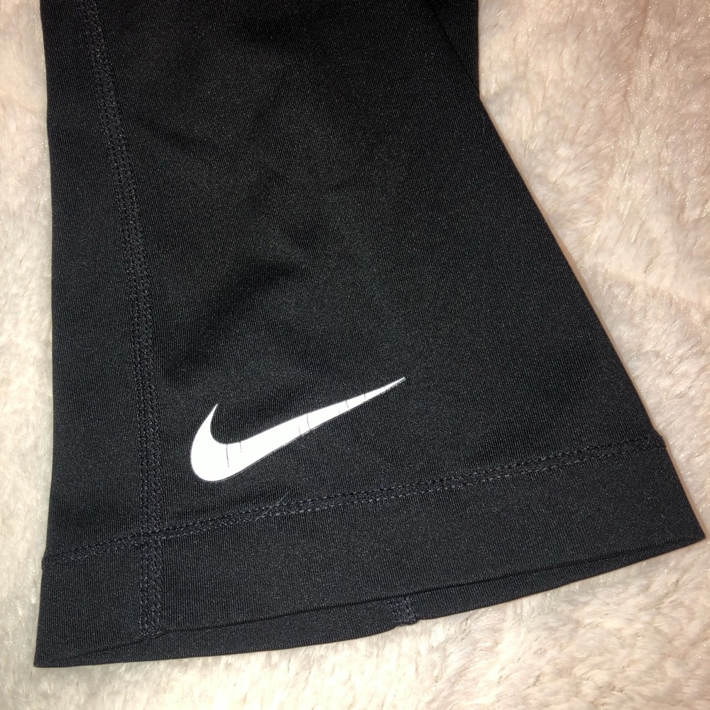 NIKE PRO DRI-FIT BLACK CROPPED LEGGINGS - Picture 7 of 8